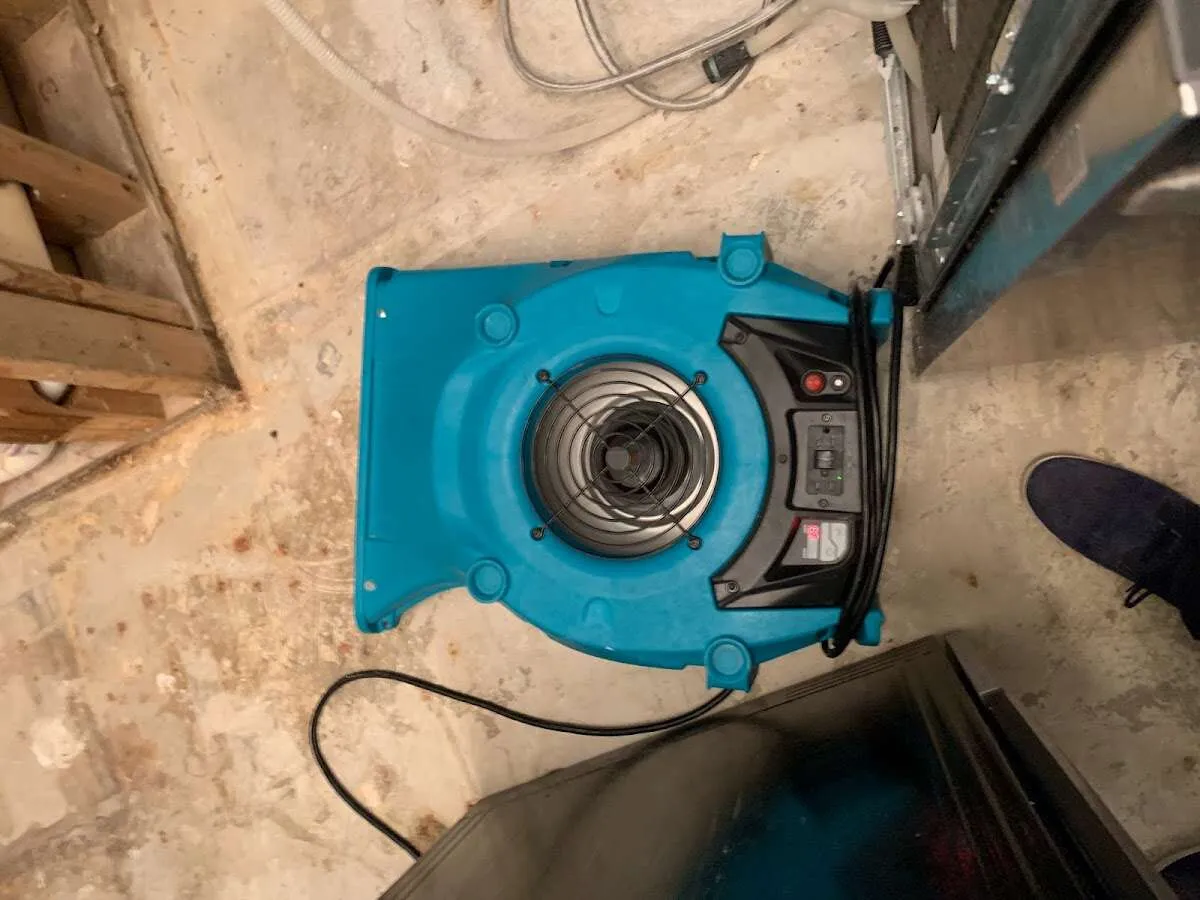 Air mover drying equipment for Mold Remediation & Removal in Panama City Beach